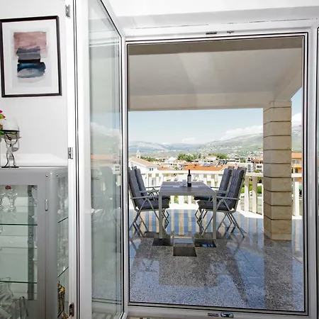 Apartman Manuela Podstrana